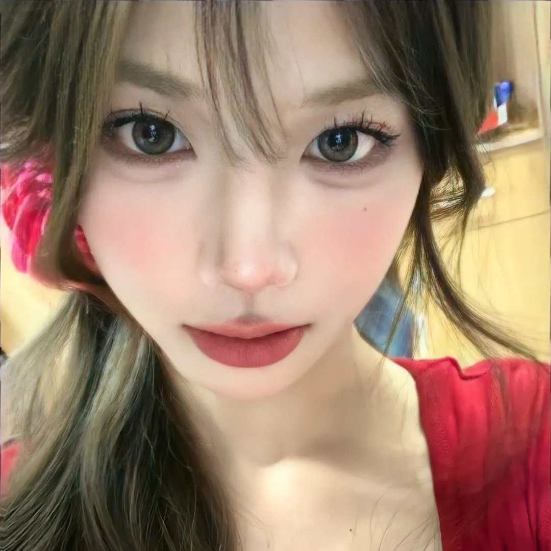 黑衣女孩